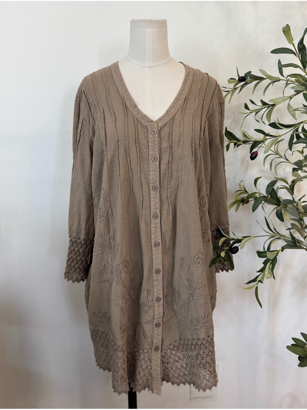 Gretty Zueger 100% Cotton Embroidered Crochet Tunic Cardigan Top Boho Size M